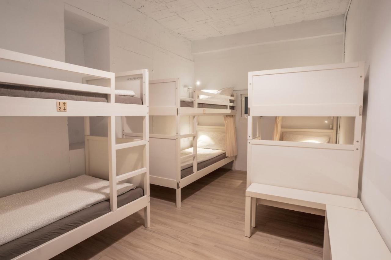 Ruifang Yi Hostel New Taipei City Esterno foto
