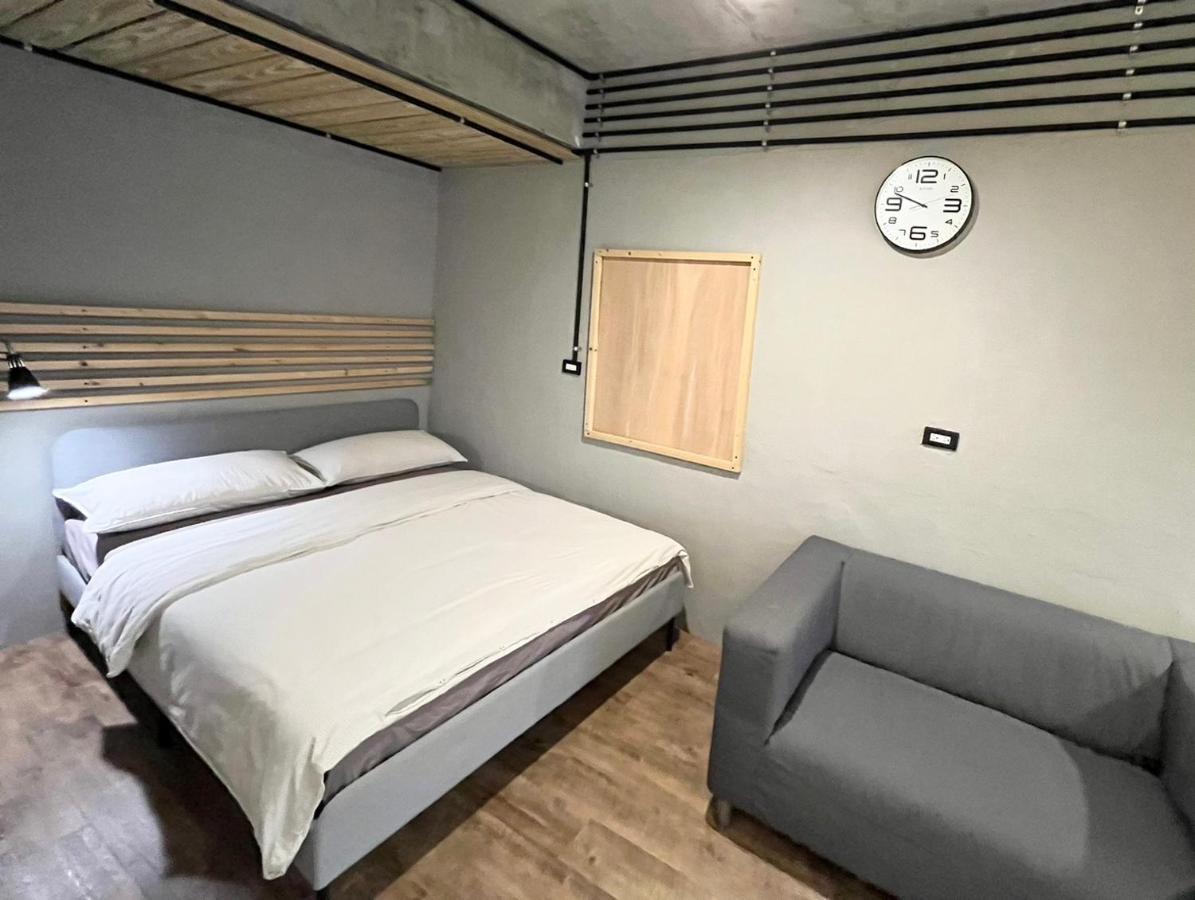 Ruifang Yi Hostel New Taipei City Esterno foto