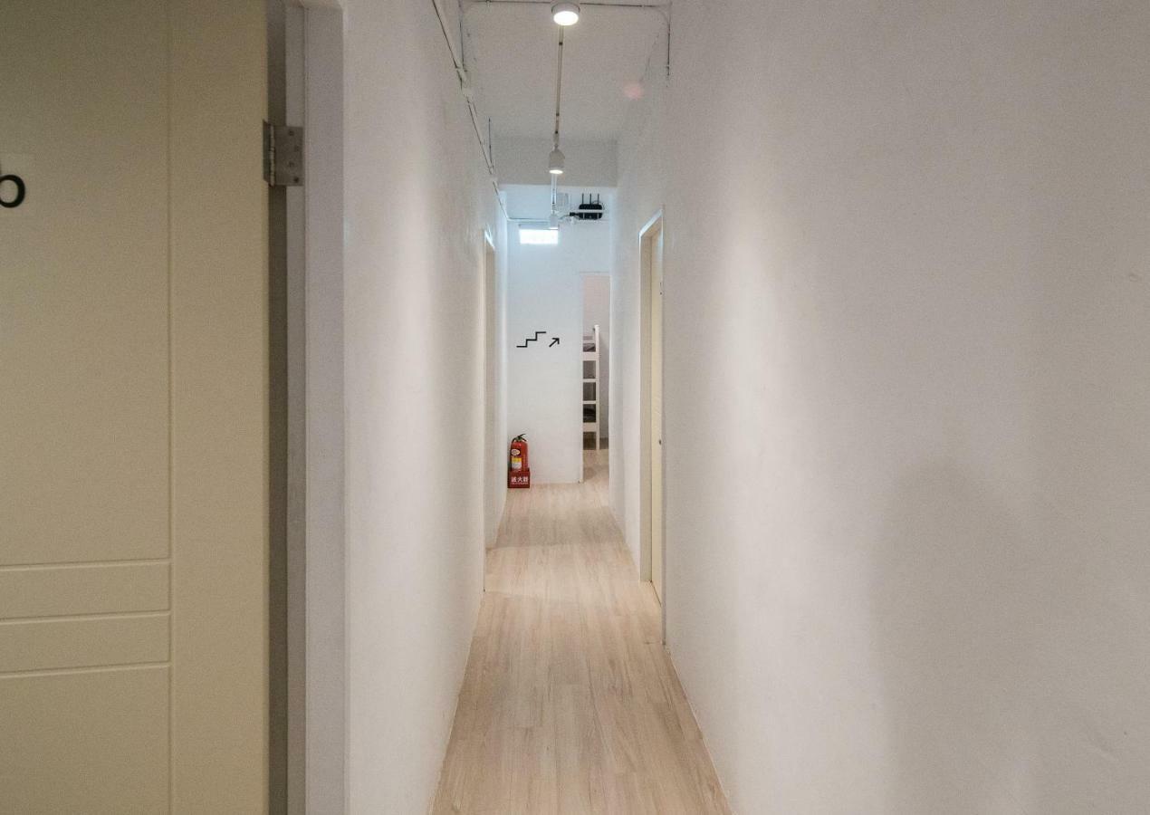 Ruifang Yi Hostel New Taipei City Esterno foto